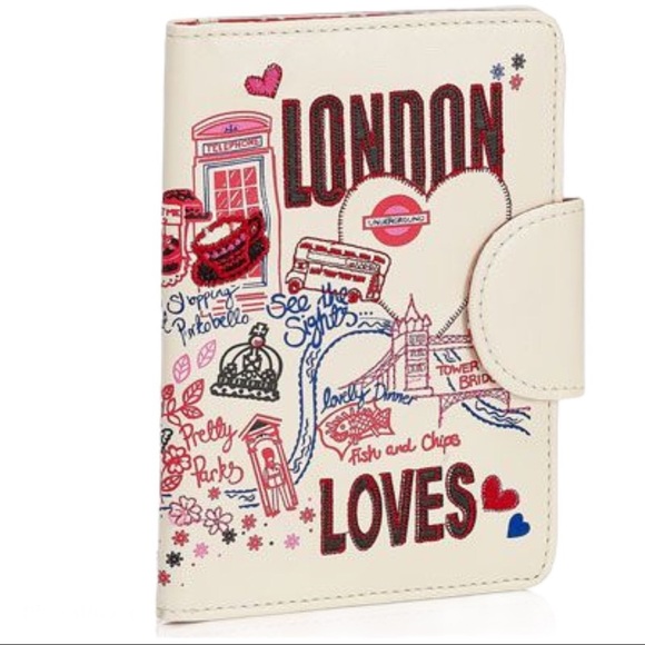 MONSOON ACCESSORIZE Vegan Leather London Loves Passport Cover Holder Ivory OS - Picture 1 of 7